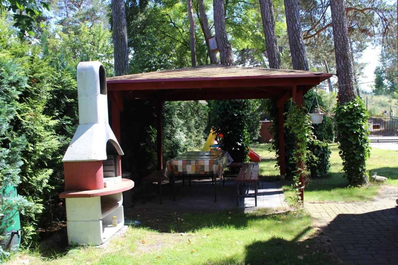Bed and Breakfast Dom Pod Sosnami à Mielno  Extérieur photo